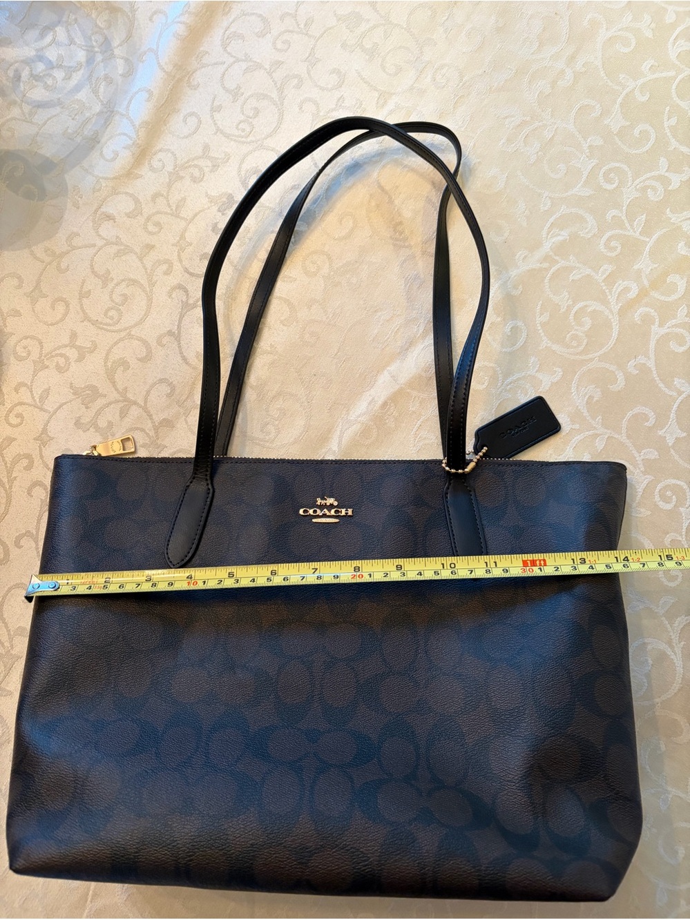 Coach Classic Brown 🤎 and Black 🖤 Signature Tote with Gold Logo and Hardware - Picture 12 of 13